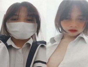Clip sex nữ sinh coi WC là nơi khoái lạc